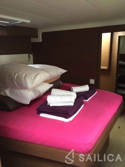 Lagoon 52F - Yacht Charter Sailica