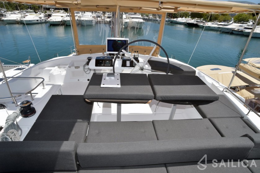 Lagoon 52F - Yacht Charter Sailica