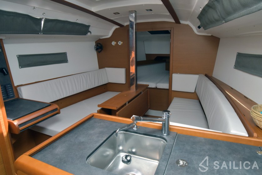 Sun Odyssey 349 - Yacht Charter Sailica