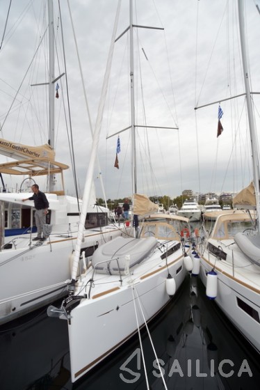 Sun Odyssey 349 - Yacht Charter Sailica