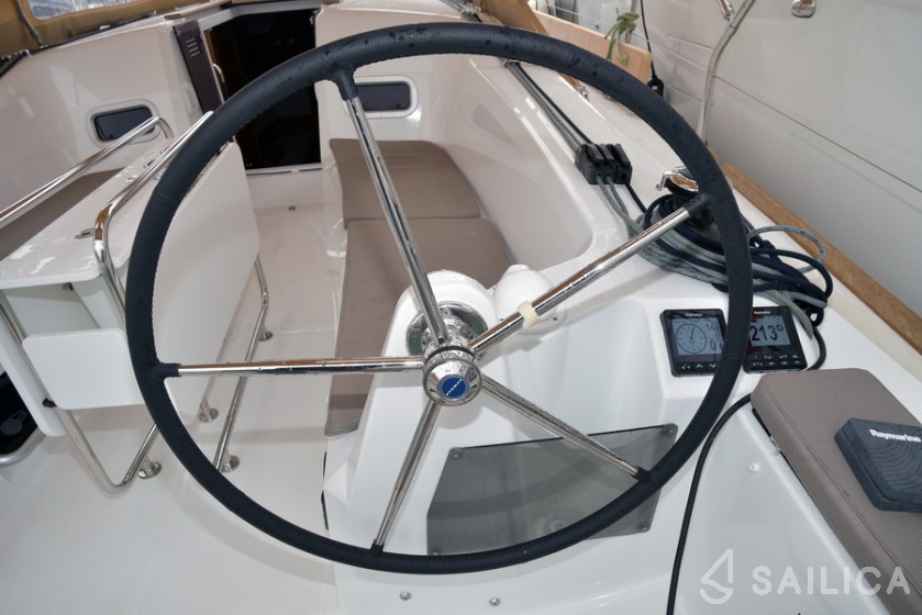 Sun Odyssey 349 - Yacht Charter Sailica