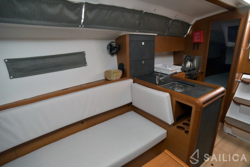 Sun Odyssey 349 - Yacht Charter Sailica