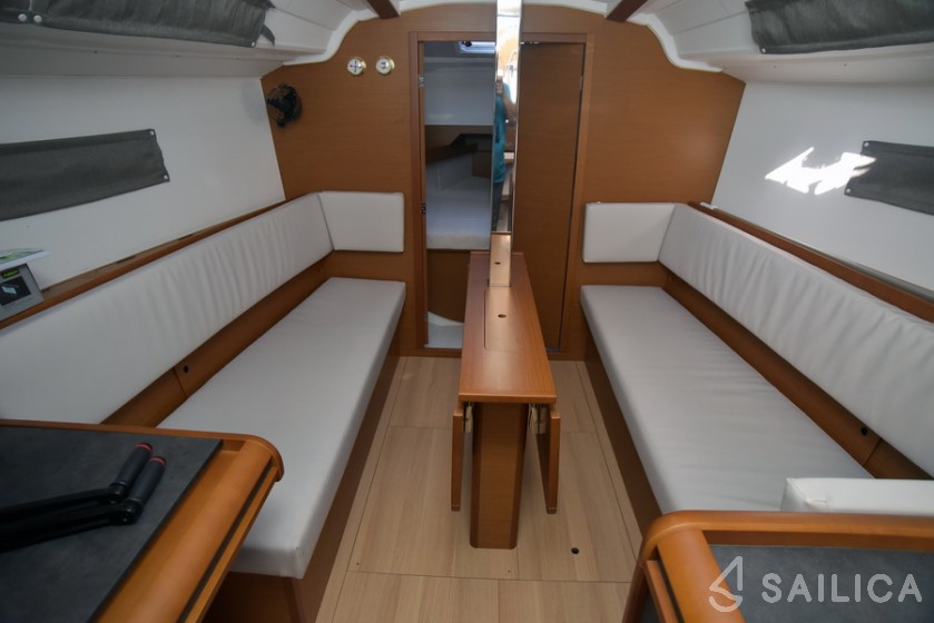 Sun Odyssey 349 - Yacht Charter Sailica