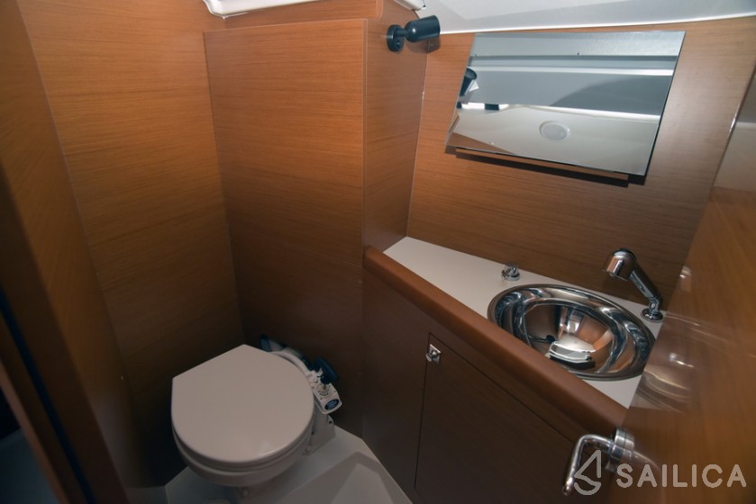 Sun Odyssey 349 - Yacht Charter Sailica