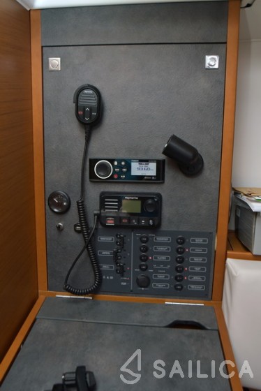 Sun Odyssey 349 - Yacht Charter Sailica
