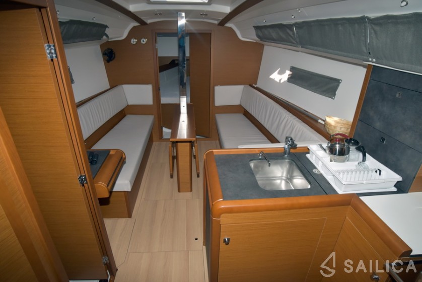 Sun Odyssey 349 - Yacht Charter Sailica