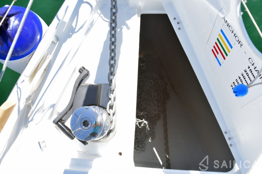 Oceanis 38.1 - Yacht Charter Sailica