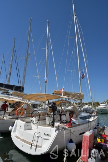 Sun Odyssey 389 - Yacht Charter Sailica
