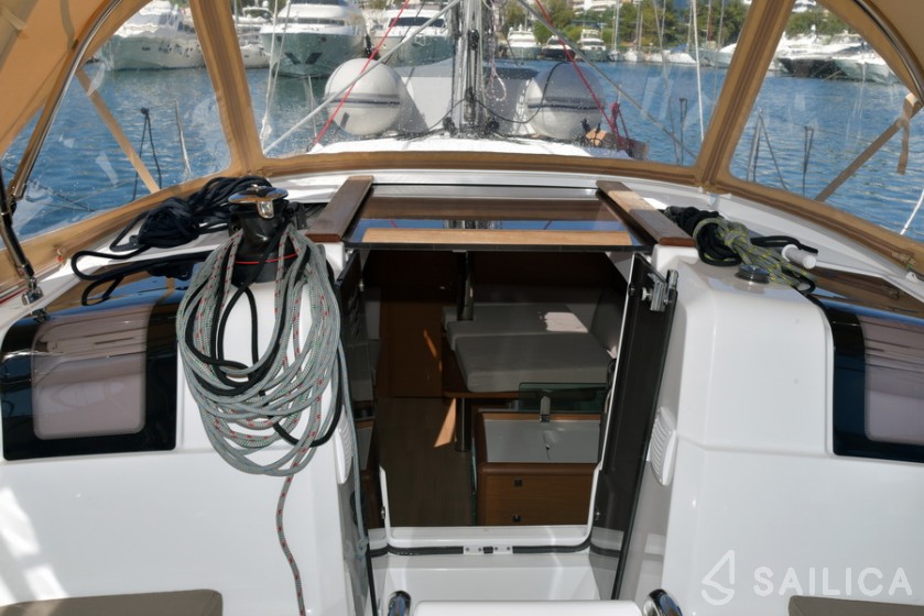 Sun Odyssey 389 - Yacht Charter Sailica