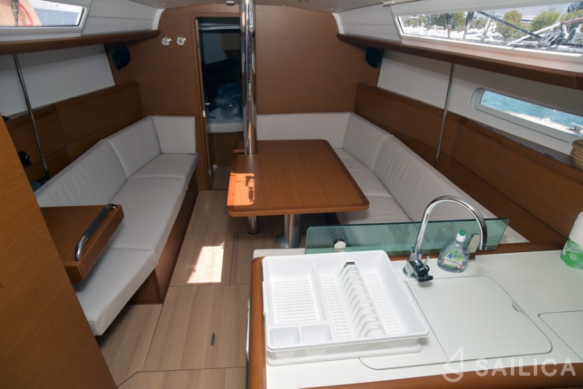 Sun Odyssey 389 - Yacht Charter Sailica