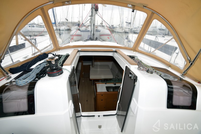 Sun Odyssey 389 - Yacht Charter Sailica