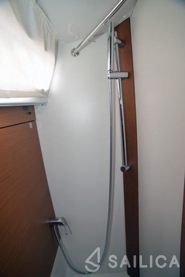 Sun Odyssey 389 - Yacht Charter Sailica