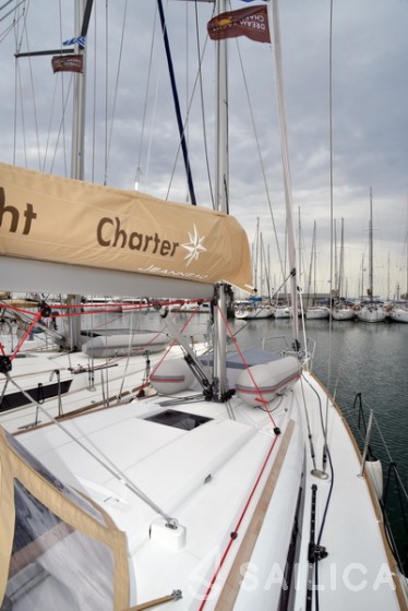 Sun Odyssey 389 - Yacht Charter Sailica