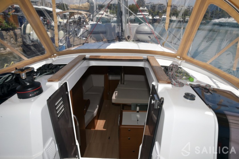 Sun Odyssey 389 - Yacht Charter Sailica