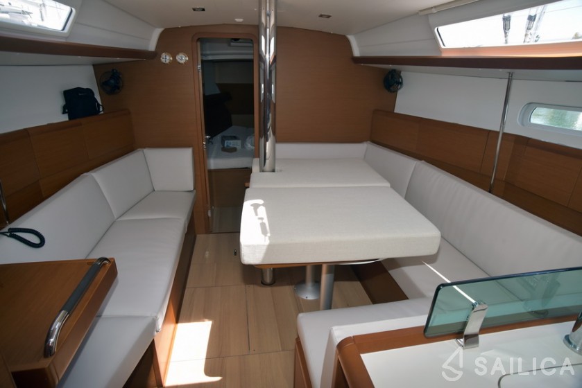Sun Odyssey 389 - Yacht Charter Sailica