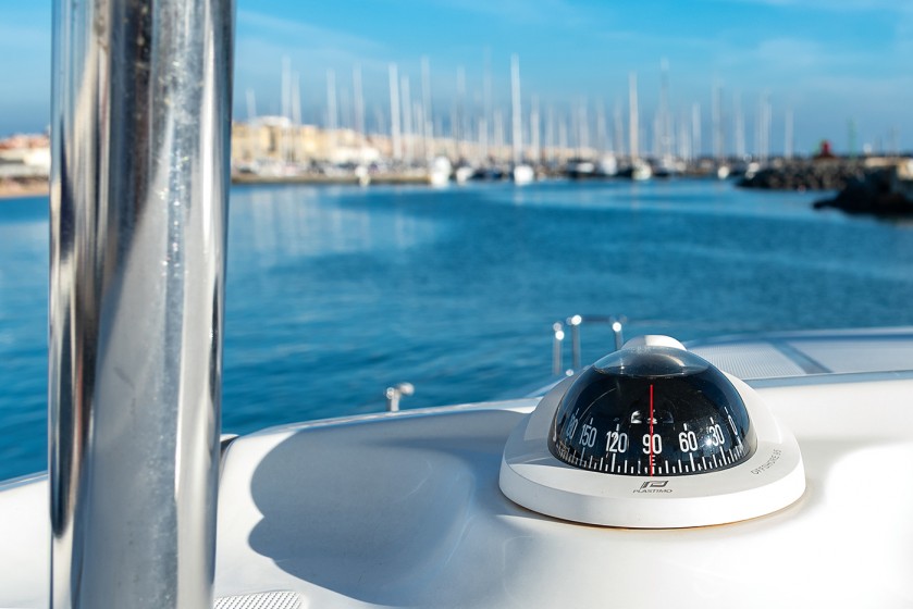 Isla 40 - Yacht Charter Sailica