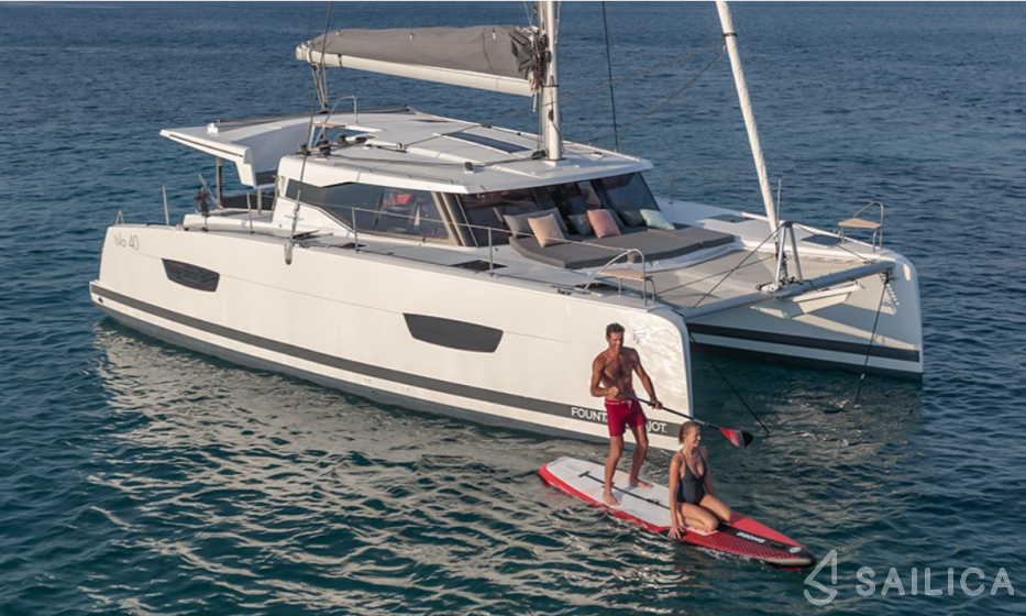 Isla 40 - Yacht Charter Sailica