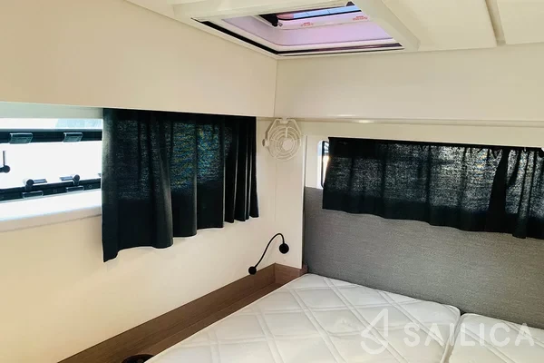 Elba 45 - Yacht Charter Sailica