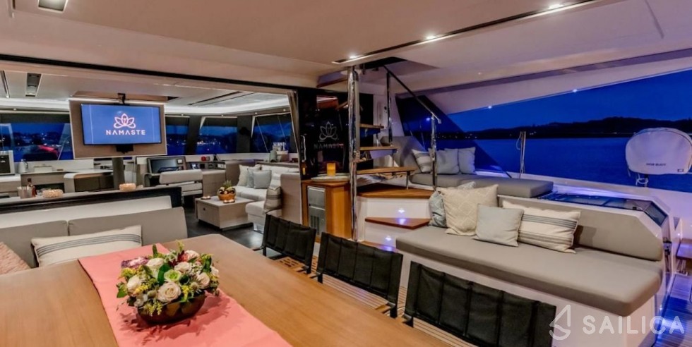 Samana 59 - Yacht Charter Sailica