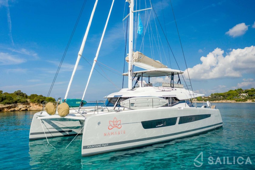 Samana 59 - Yacht Charter Sailica