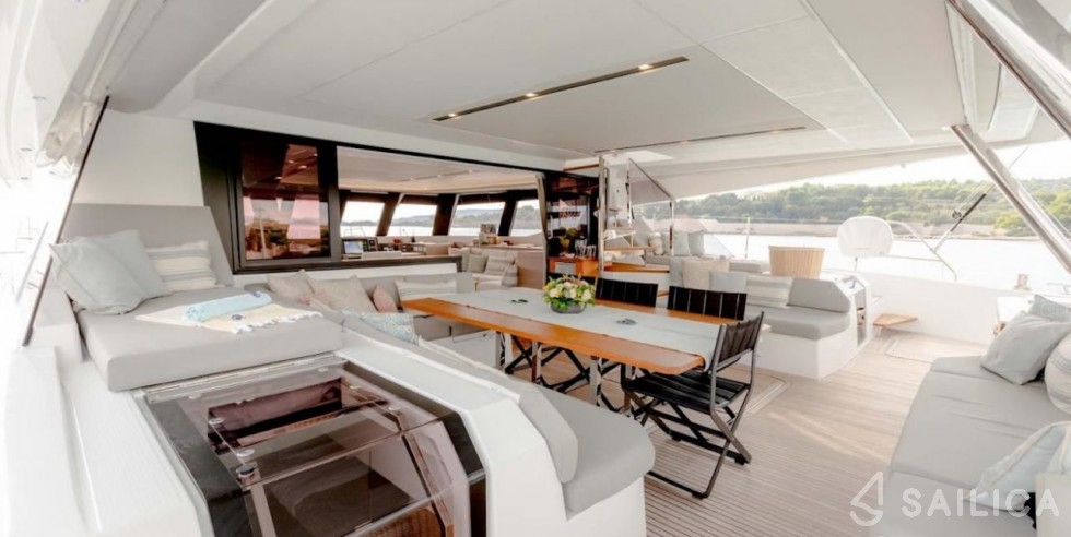 Samana 59 - Yacht Charter Sailica
