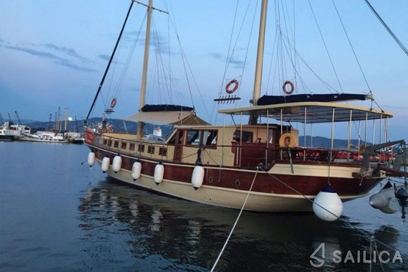 Gulet - Yacht Charter Sailica
