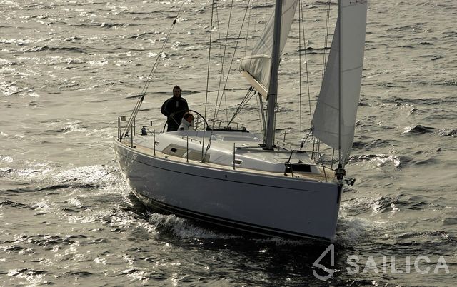 Hanse 400 - Yacht Charter Sailica