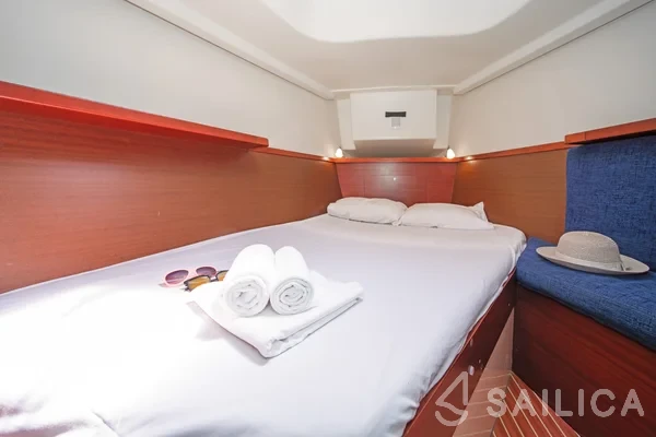 Hanse 400 - Yacht Charter Sailica