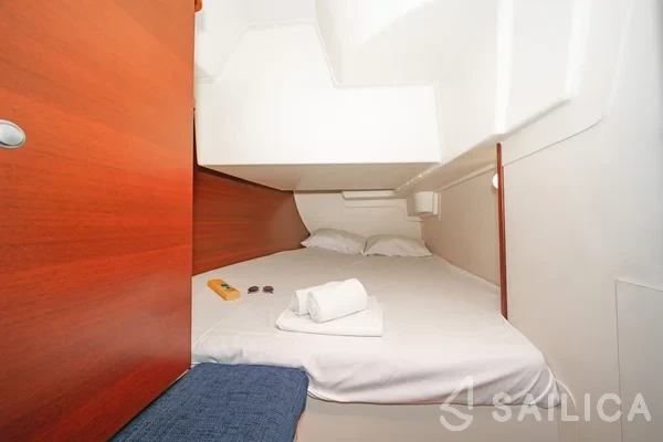 Hanse 400 - Yacht Charter Sailica