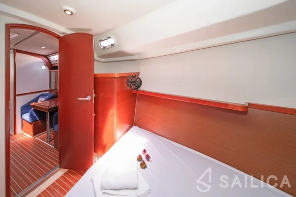 Hanse 400 - Yacht Charter Sailica