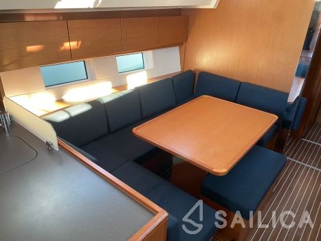 Bavaria C45 - Yacht Charter Sailica