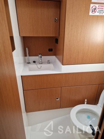 Bavaria C45 - Yacht Charter Sailica