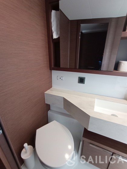 Lagoon 46  - Yacht Charter Sailica