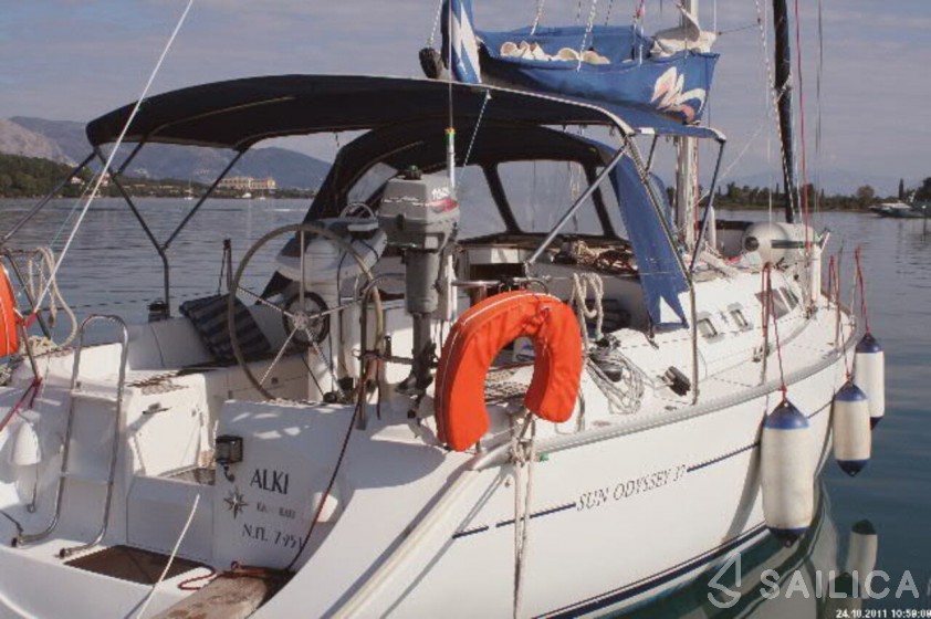 Sun Odyssey 37 - Yacht Charter Sailica