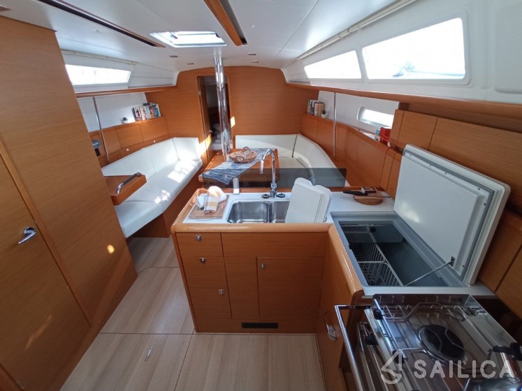 Sun Odyssey 379 - Yacht Charter Sailica
