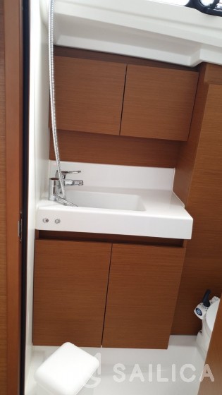 Sun Odyssey 380 - Yacht Charter Sailica