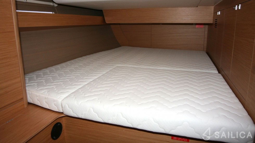 Dufour 460 GL - Yacht Charter Sailica