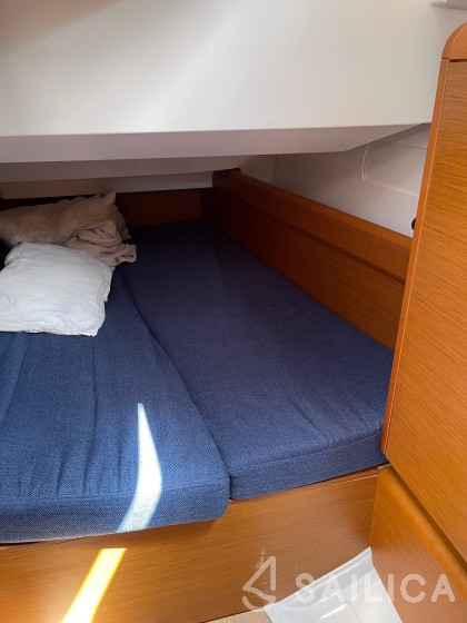 Sun Odyssey 419 - Yacht Charter Sailica