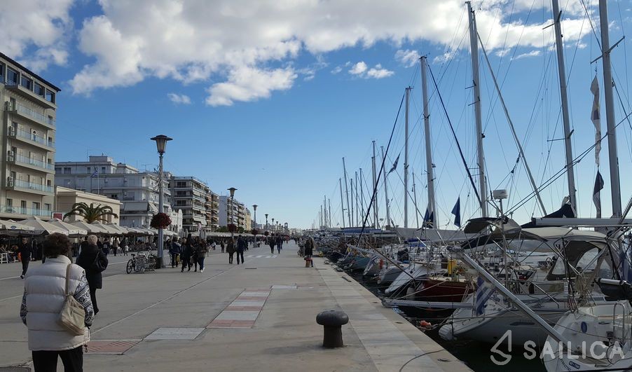 Sun Odyssey 410 - Yacht Charter Sailica