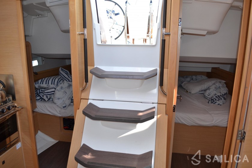 Sun Odyssey 419 - Yacht Charter Sailica