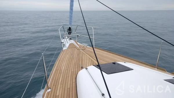 Sun Odyssey 419 - Yacht Charter Sailica