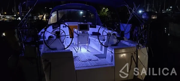 Sun Odyssey 419 - Yacht Charter Sailica