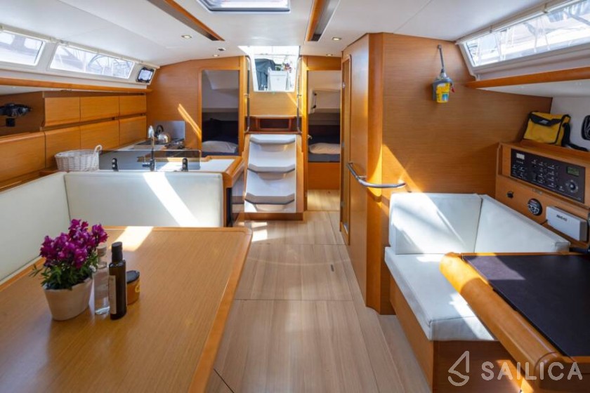 Sun Odyssey 439 - Yacht Charter Sailica