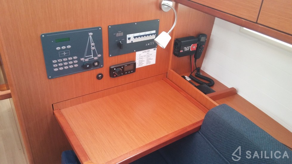Bavaria 37 - Yacht Charter Sailica