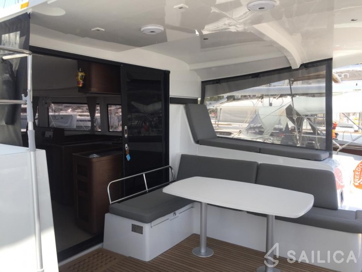 Lagoon 42 - Yacht Charter Sailica