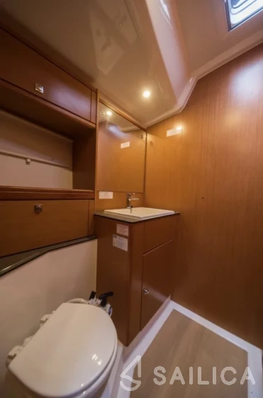 Bavaria Cruiser 56 - Yacht Charter Sailica