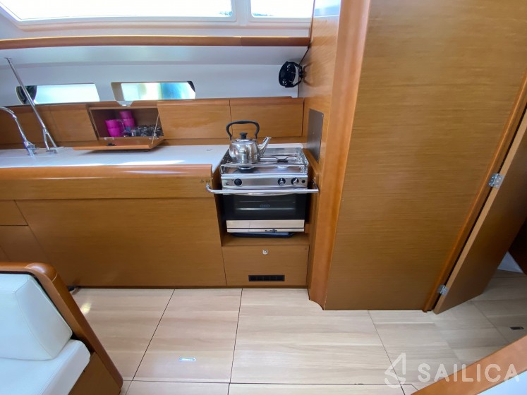 Sun Odyssey 479 - Yacht Charter Sailica
