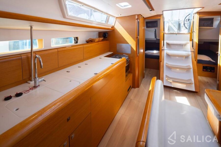 Sun Odyssey 479 - Yacht Charter Sailica