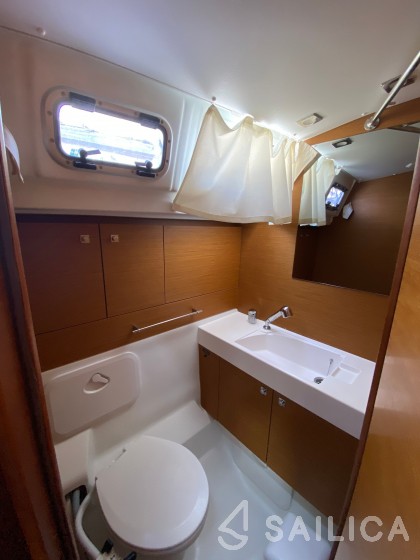 Sun Odyssey 479 - Yacht Charter Sailica