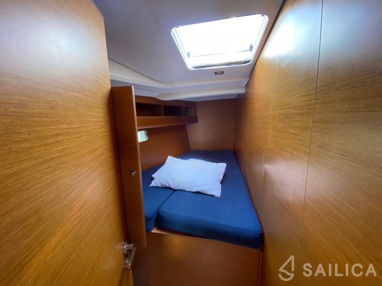 Sun Odyssey 479 - Yacht Charter Sailica